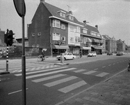 856734 Gezicht op de panden Amsterdamsestraatweg 287 (links) -lager te Utrecht.